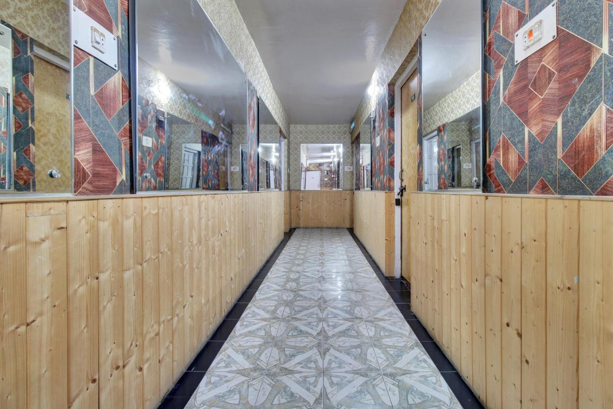 Hotel Ab-I-Hayat Srīnagar Extérieur photo
